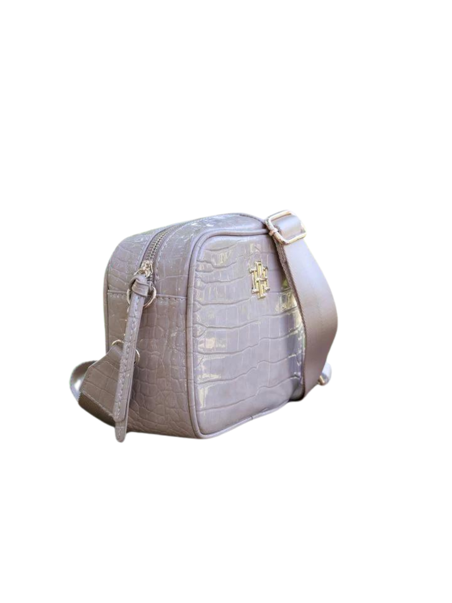 Caroline Hill | Campbell Camera Crossbody - Taupe Patent