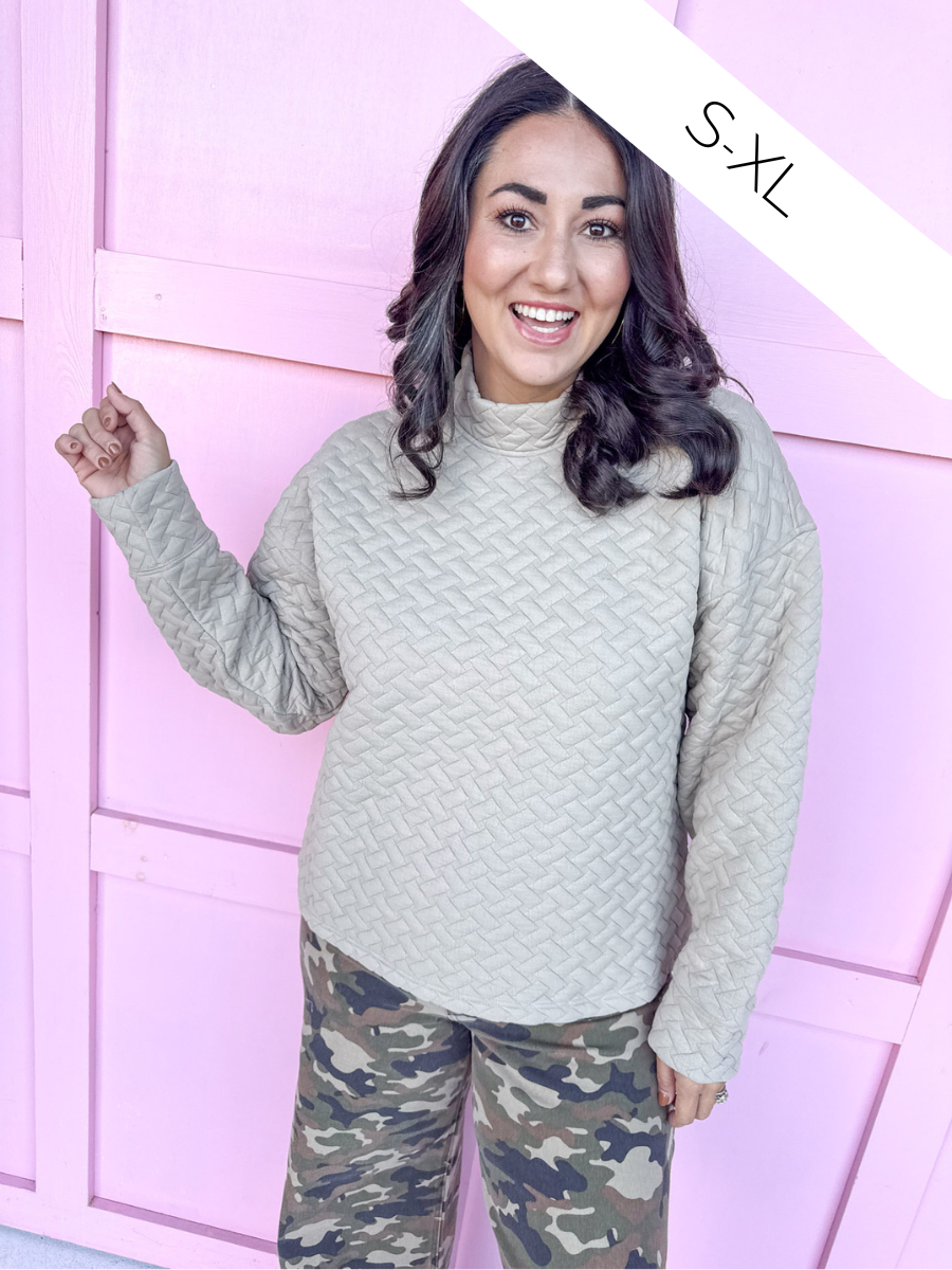 Jincy's Women's Boutique Duck & Camo Plus Size quilted pattern mock neck 