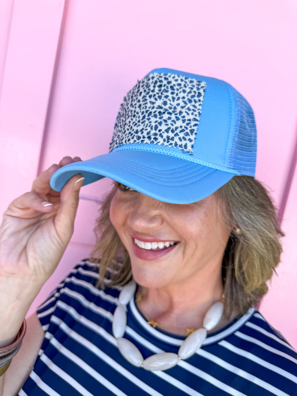 Tucker's Truckers | Breezy Blues - Sky Blue