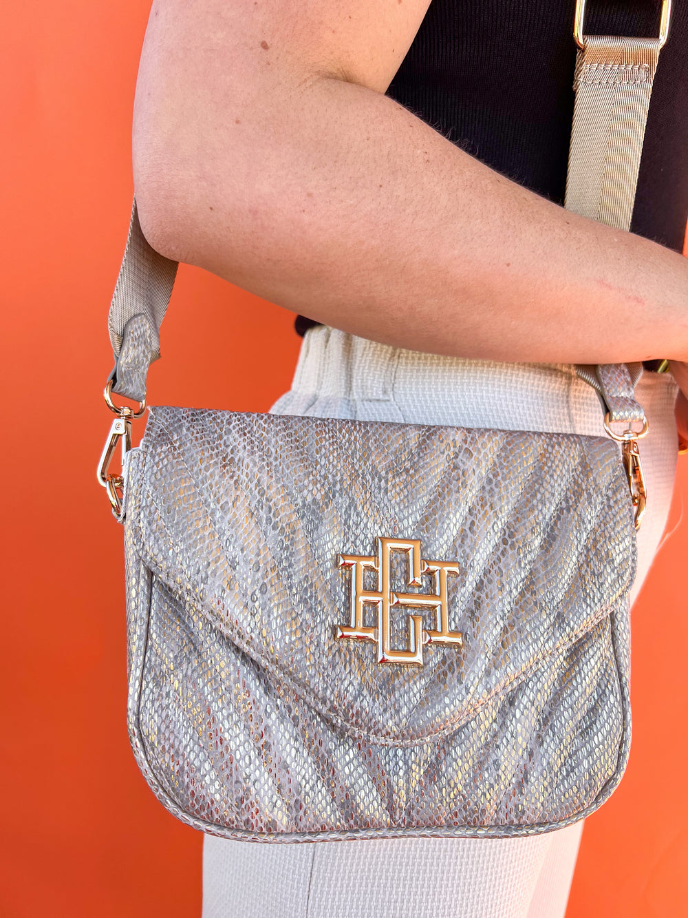 Caroline Hill | Angela Quilted Crossbody - Glimmer Champagne