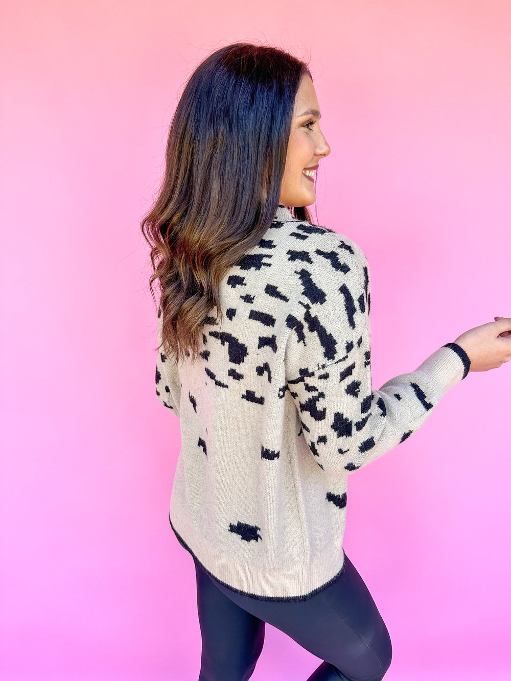 Nights By The Fire Sweater - Black/Taupe