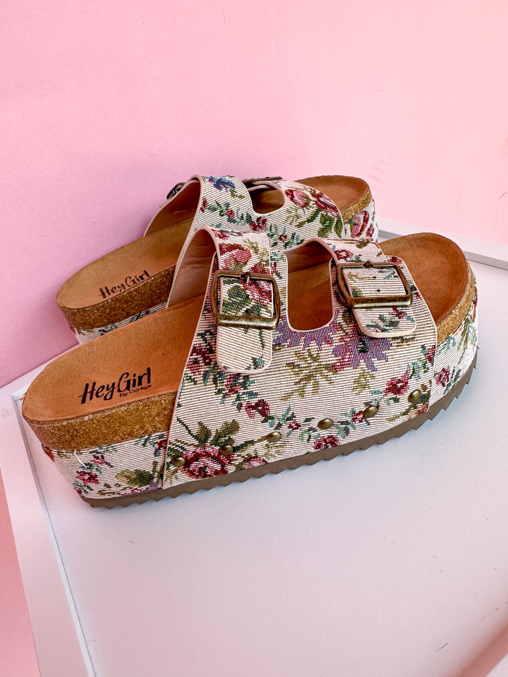 CORKYS | Wannabe - Sand Brocade Floral