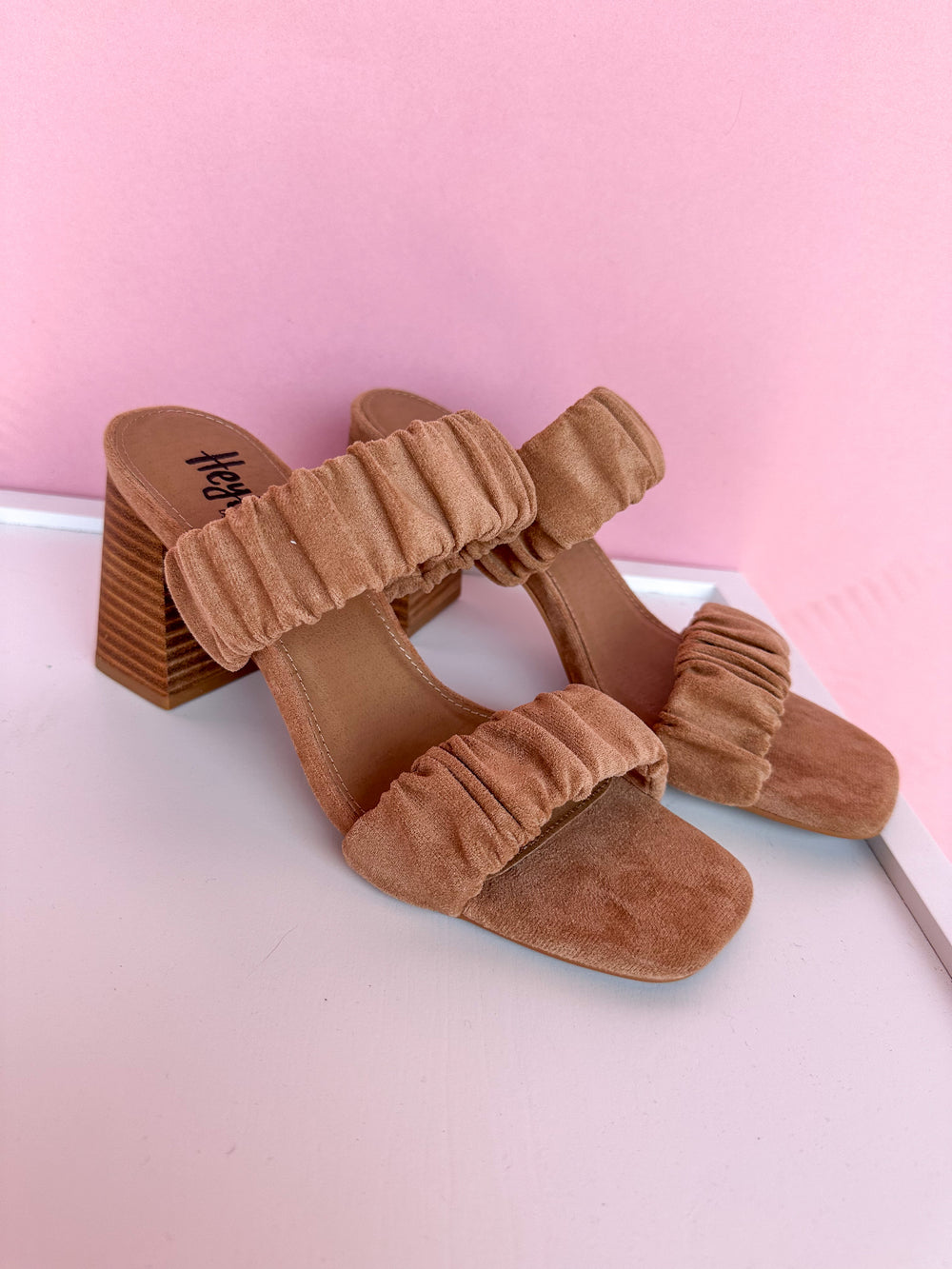 CORKYS | Tropic Like It's Hot - Camel Suede