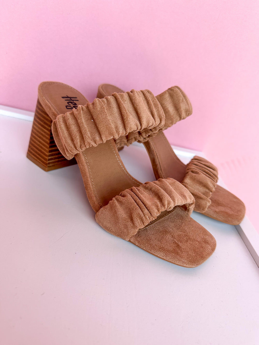 CORKYS | Tropic Like It's Hot - Camel Suede