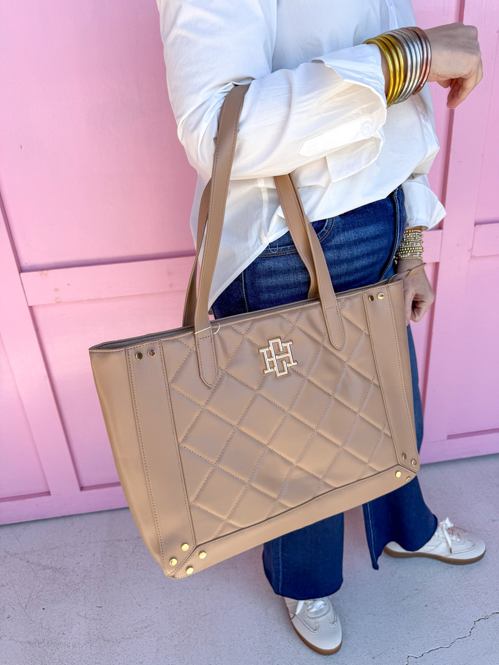 Caroline Hill | Sophie Zippered Tote - Latte