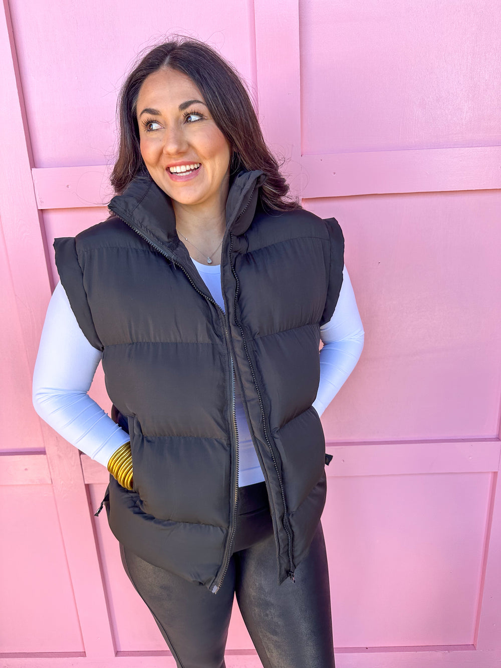 Plush Pause Down Vest - Black