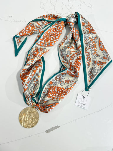 Hart Designs | Fiesta Glow Floral Stamp Twilly Necklace