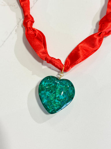 Hart Designs | Scarlet Stone Green Heart Twilly Necklace 