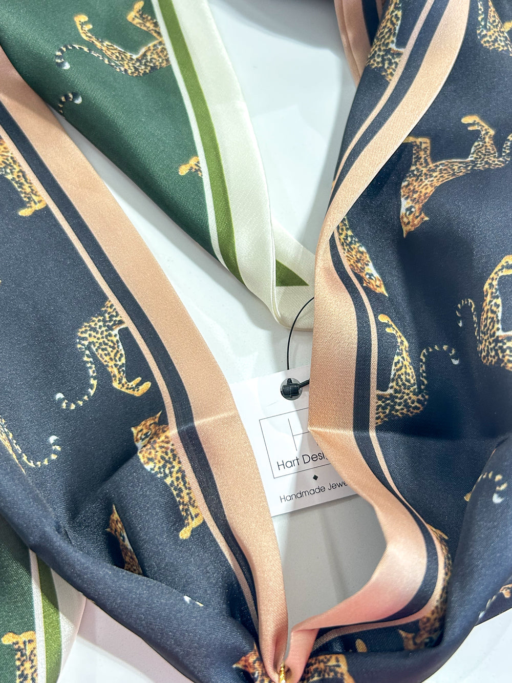 Hart Designs | Assorted Leopard Circle Marble Twilly Necklace