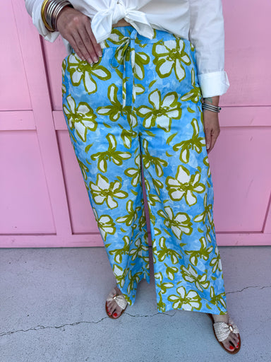 blue green white floral pattern elastic waistband pockets lightweight womens boutique jincy's 