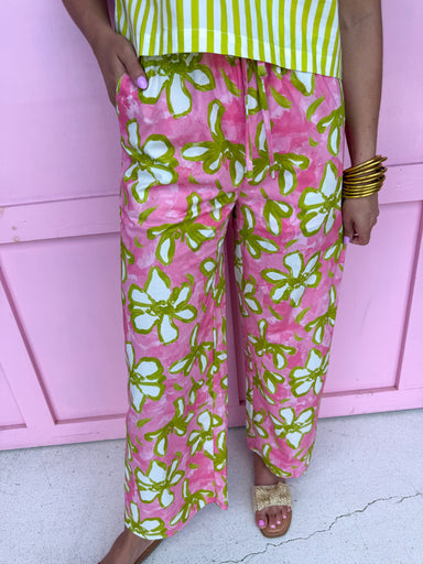 pink green white floral pattern elastic waistband pockets lightweight womens boutique jincy's 