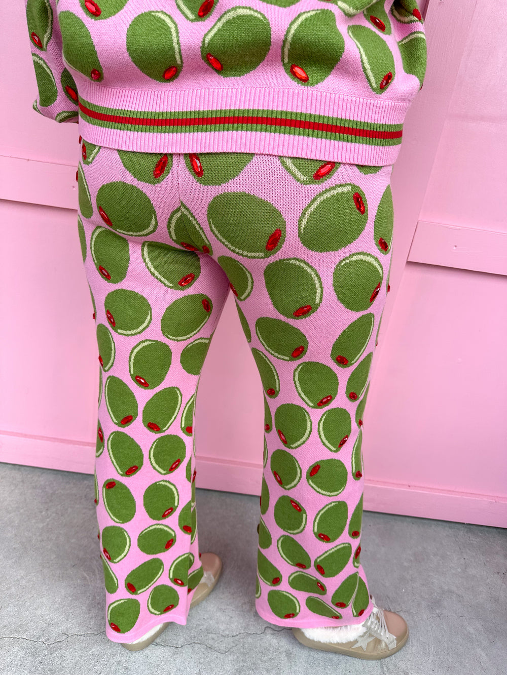 QUEEN OF SPARKLES | Pink Olive Knit Pants