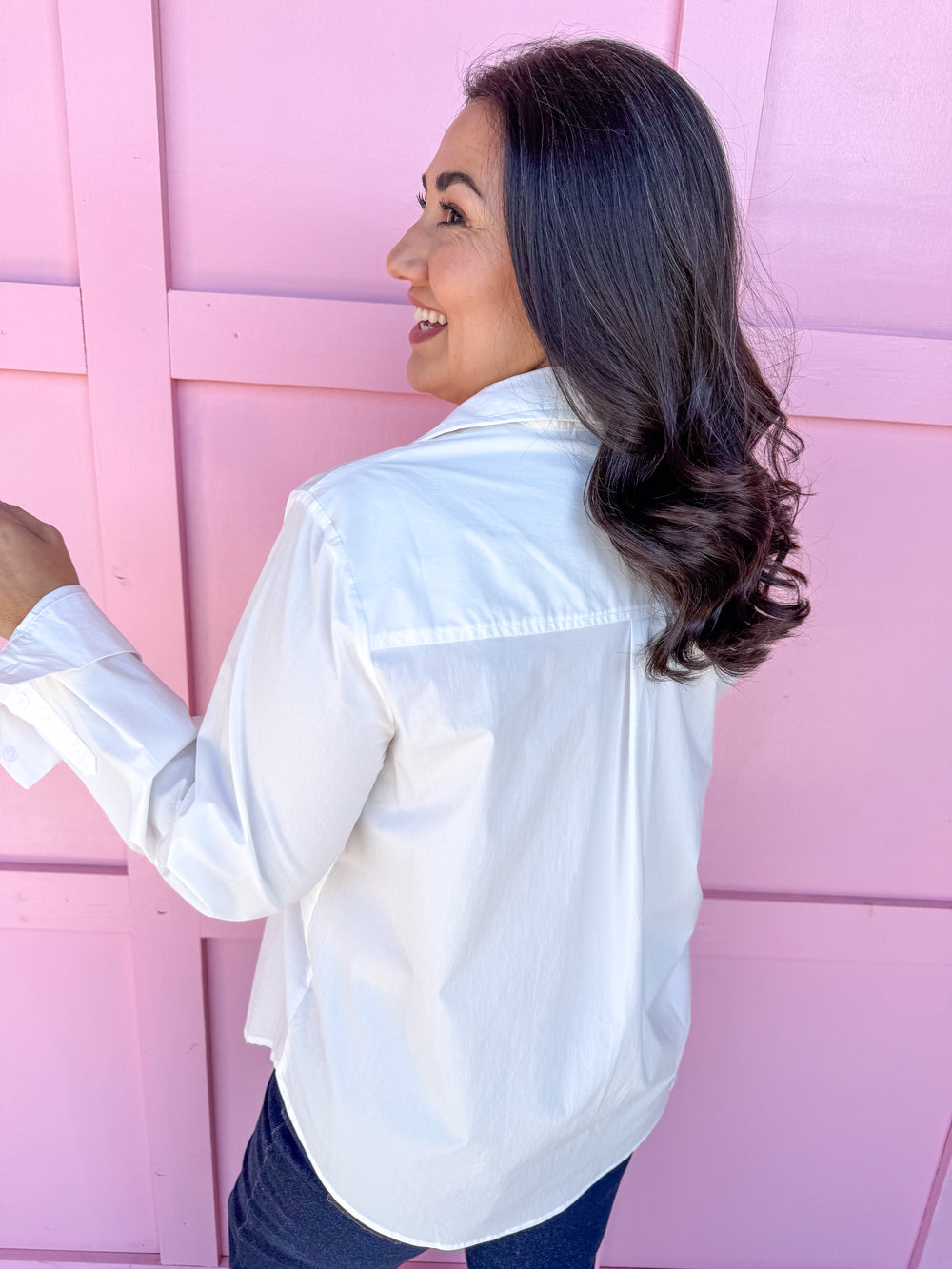 Jincy's Women's Boutique Classica White Button Up Collared Shirt