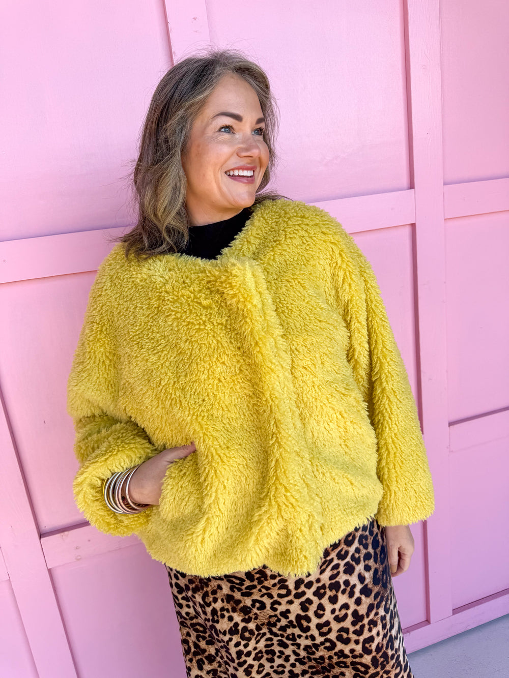 womens boutique jacket fuzzy snap closure has pockets jincy's