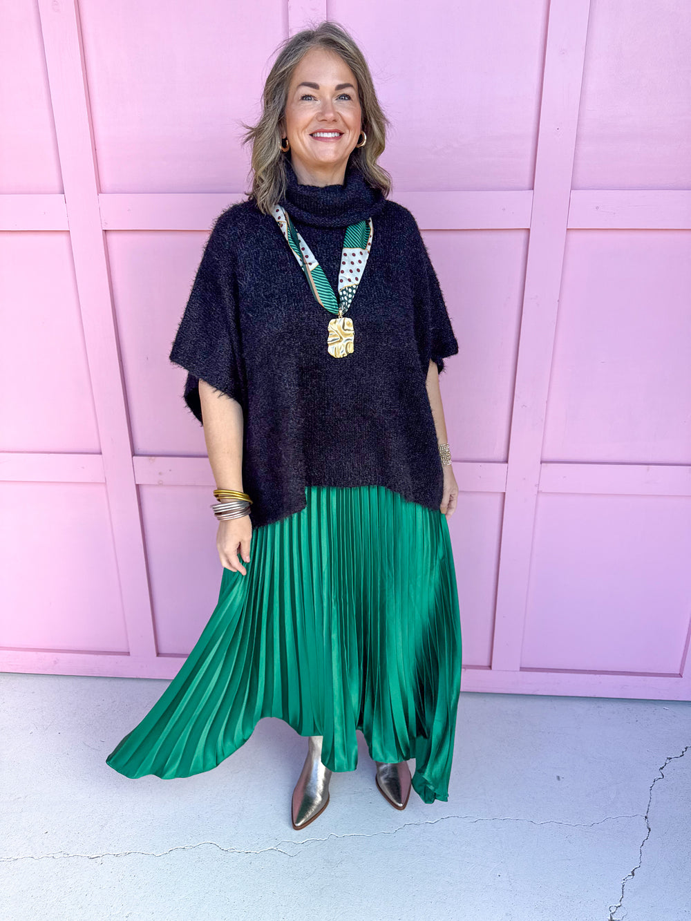 Cozy Feels Poncho - Black