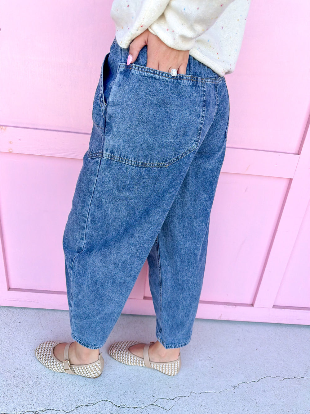 Jincy's Women's Boutique New Arrivals Everyday Wear Fall Transition Styles Acid Wash Barrel Pants Elastic Waistband Very J NP70996-INDIGO-3