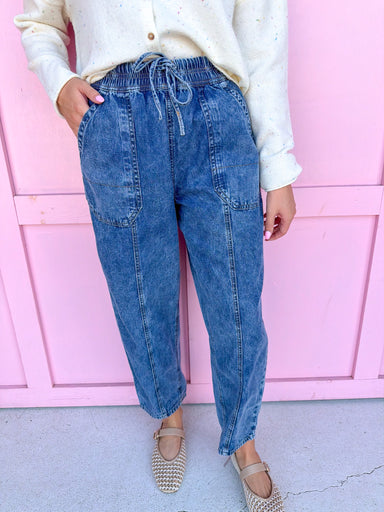 Jincy's Women's Boutique New Arrivals Everyday Wear Fall Transition Styles Acid Wash Barrel Pants Elastic Waistband Very J NP70996-INDIGO-3