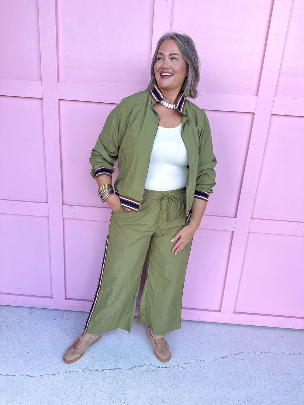 Jincy's Women's Boutique Olive Track Set with Stripe Trim 2 Piece Set Entro M51254