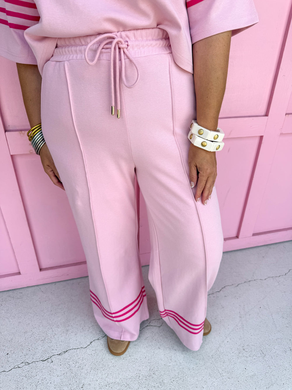 Jincy's Womens Boutique Pink Stripe Accent Two Piece Lounge Set Elastic Waistband Everyday Wear First Of Fall Collection Entro T30626