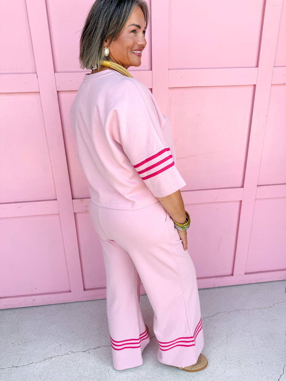 Jincy's Womens Boutique Pink Stripe Accent Two Piece Lounge Set Elastic Waistband Everyday Wear First Of Fall Collection Entro T30626