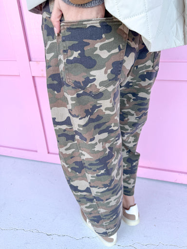 Jincy's Women's Boutique Duck & Camo barrel camo jeans