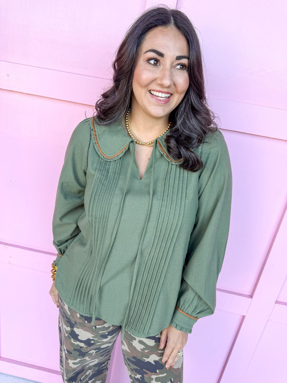 Jincy's Women's Boutique Duck & Camo olive collared pleated 