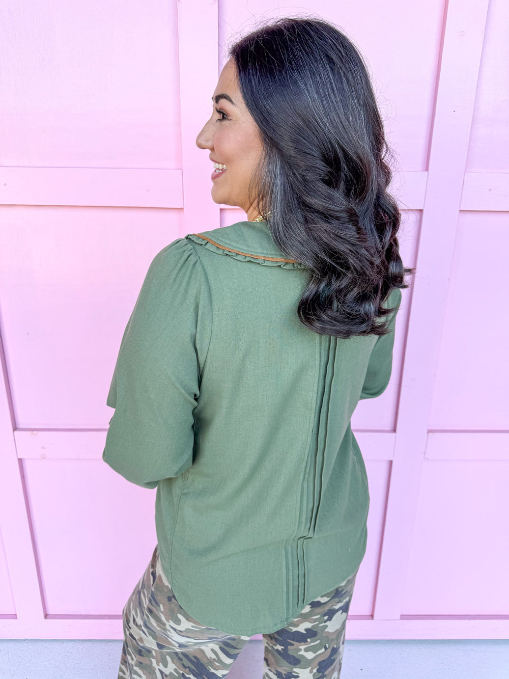 Jincy's Women's Boutique Duck & Camo olive collared pleated 