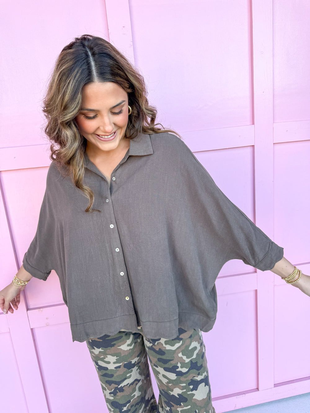 Jincy's Women's Boutique Duck & Camo Plus Size scalloped hem & sleeves button front espresso