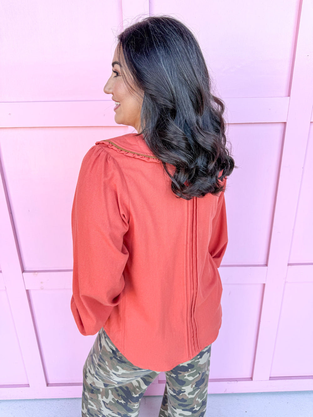 Jincy's Women's Boutique Duck & Camo rust collared pleated 