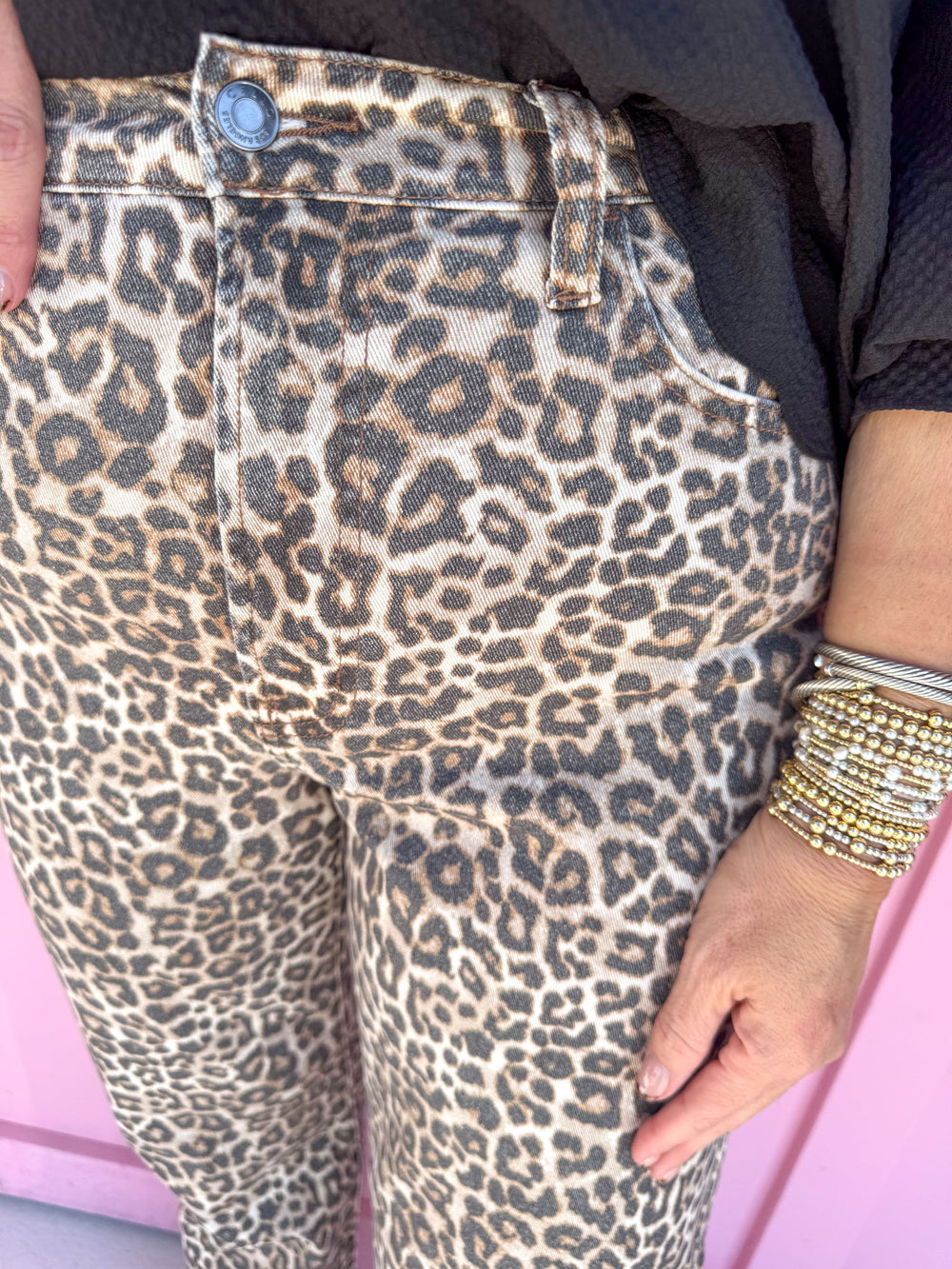 Jincy's Womens Boutique Cello leopard Dad jeans