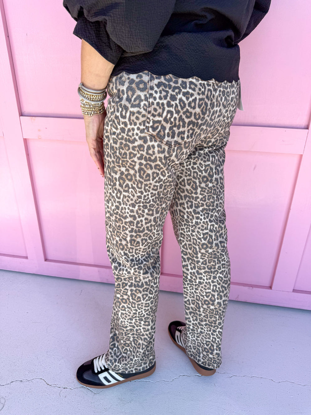 Jincy's Womens Boutique Cello leopard Dad jeans