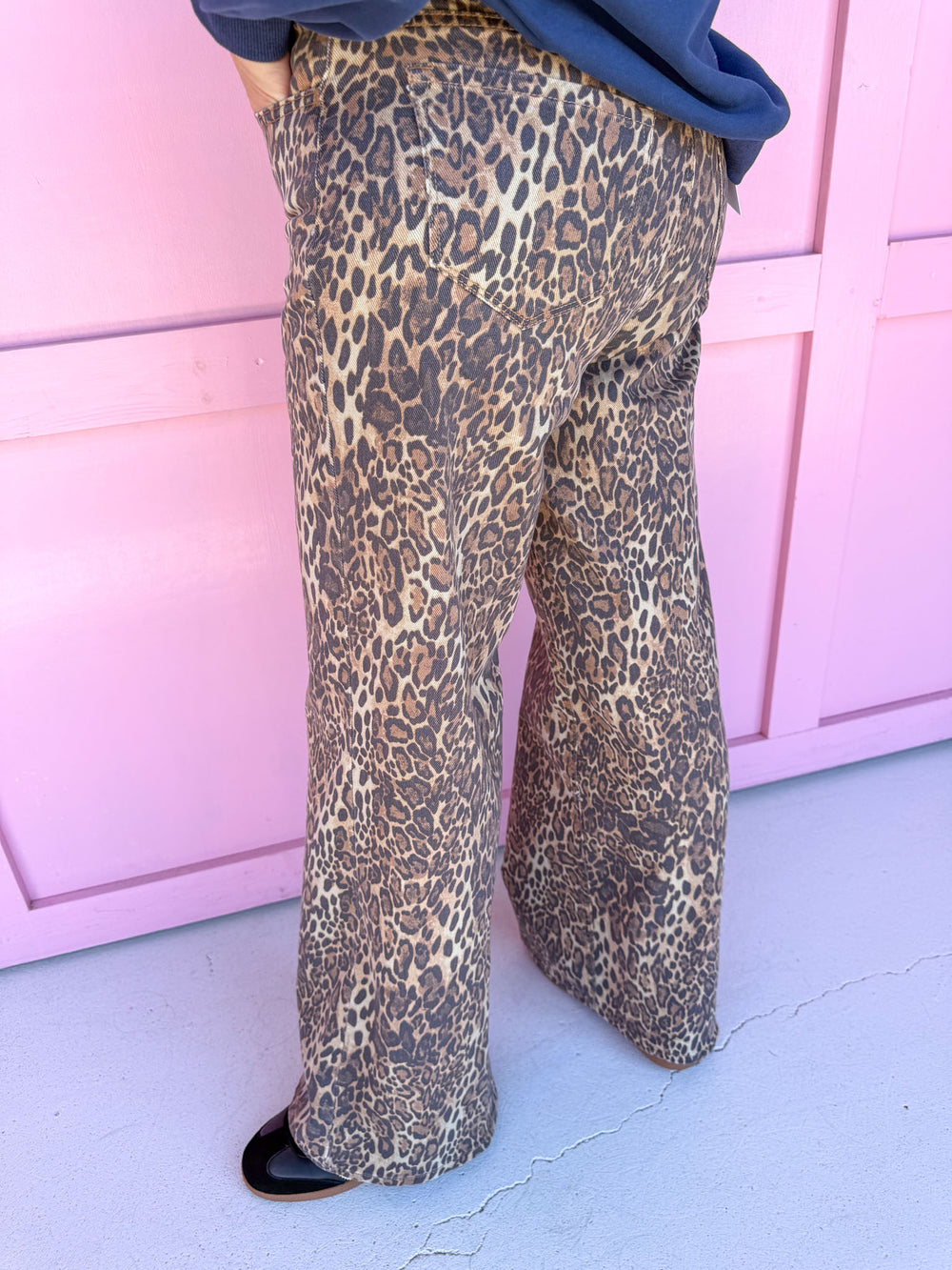 Jincy Womens boutique clothing Cello leopard wide leg jeans