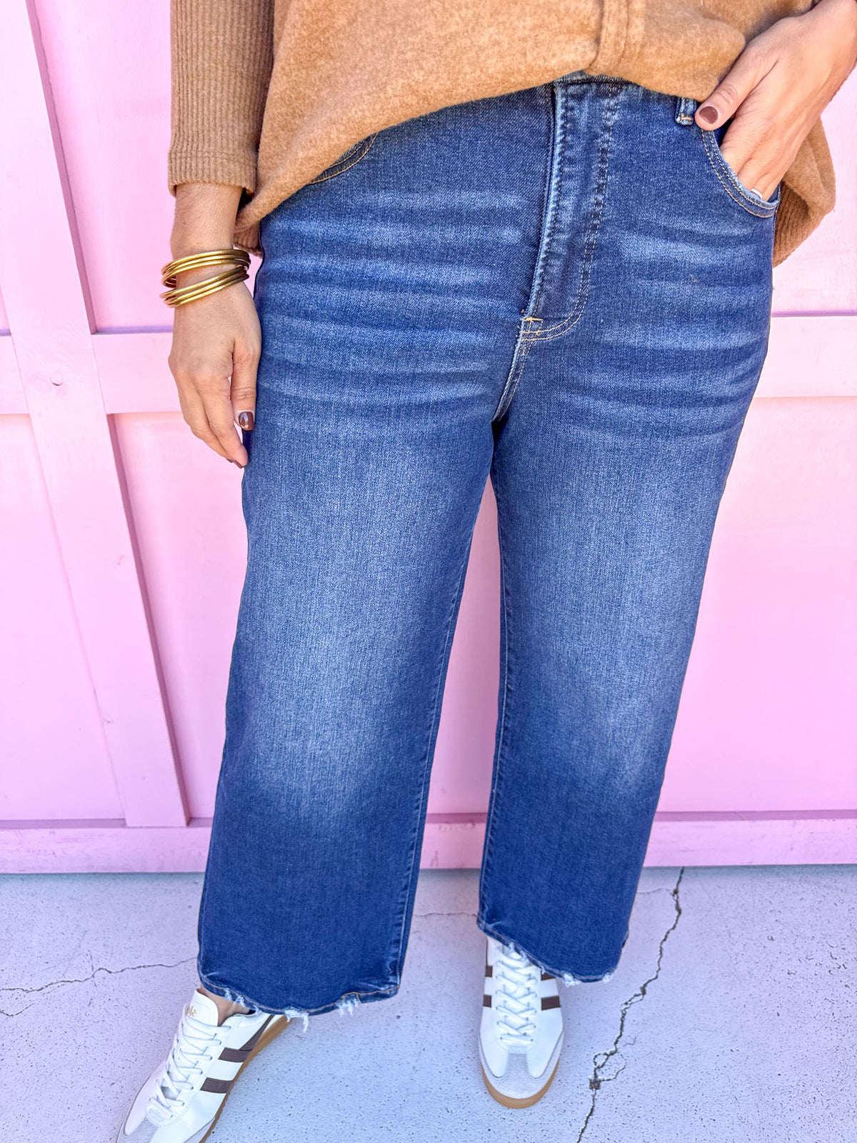 Cropped Wide Leg Jeans - Dark Wash