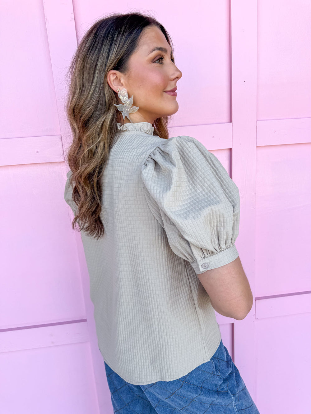 puff sleeves ruffle collar v neck waffle material womens boutique Jincy's