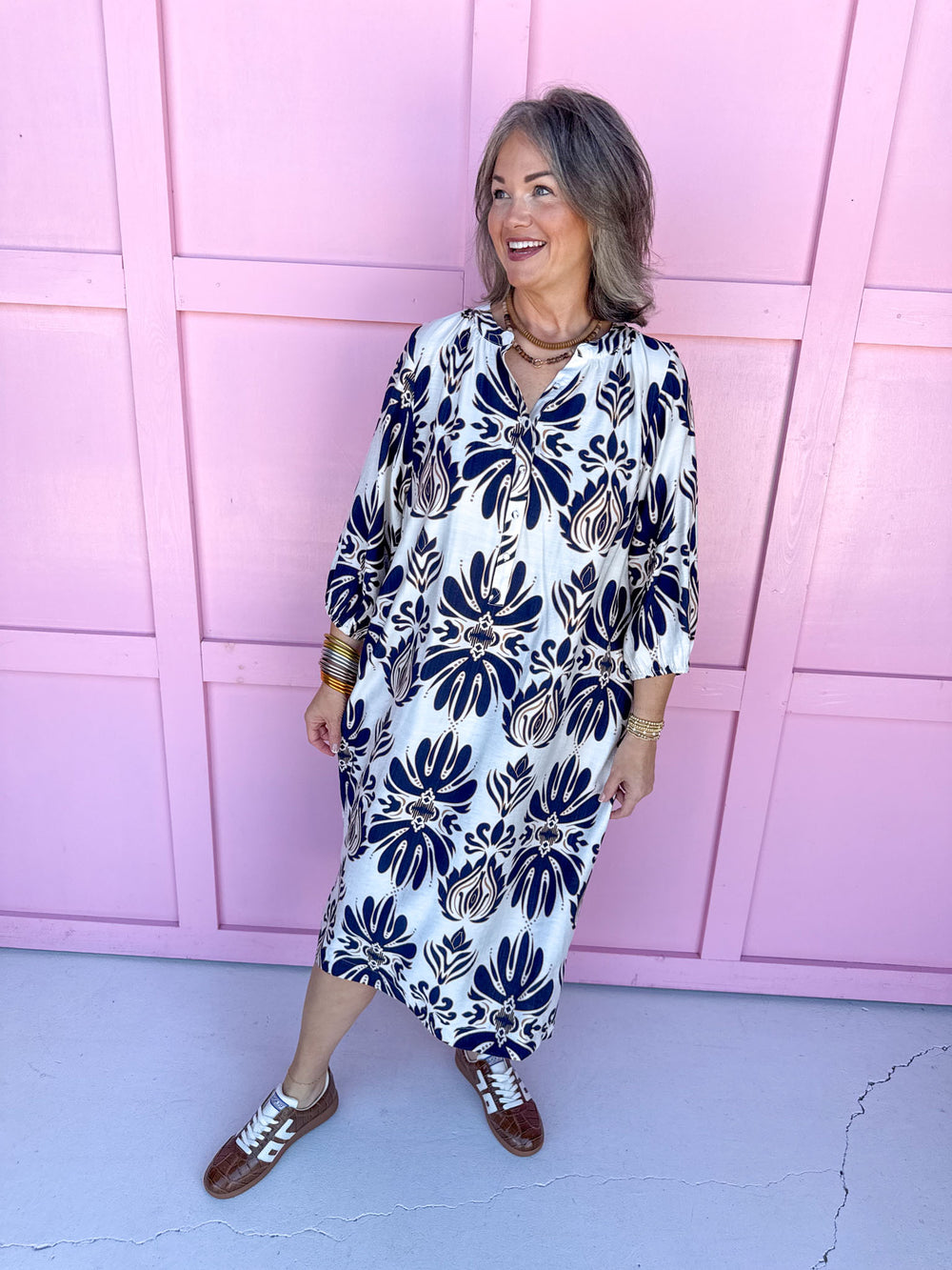 womens boutique dress cream navy accents elastic cuffs lightweight jincy's