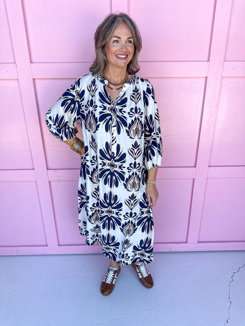 womens boutique dress cream navy accents elastic cuffs lightweight jincy's