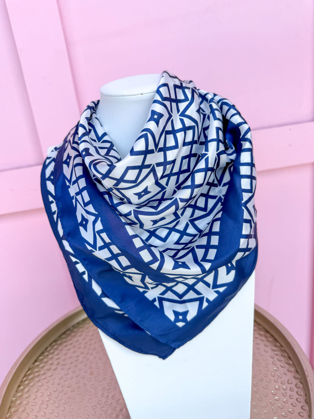 Caroline Hill | Medium Langston Geometric Scarf - Navy/White