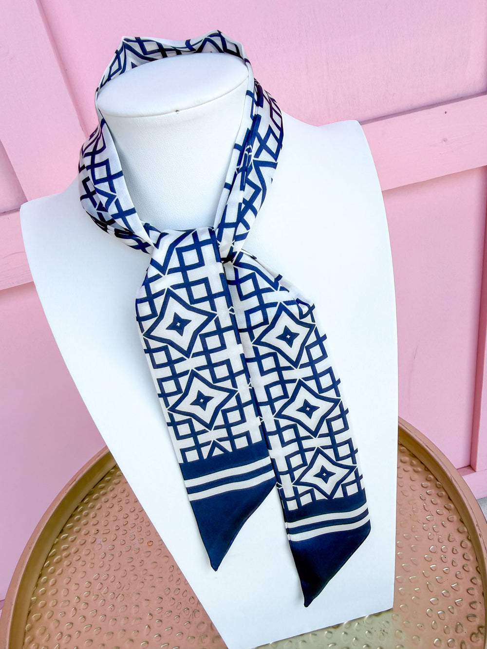 Caroline Hill | Langston Geometric Skinny Scarf - Navy/White