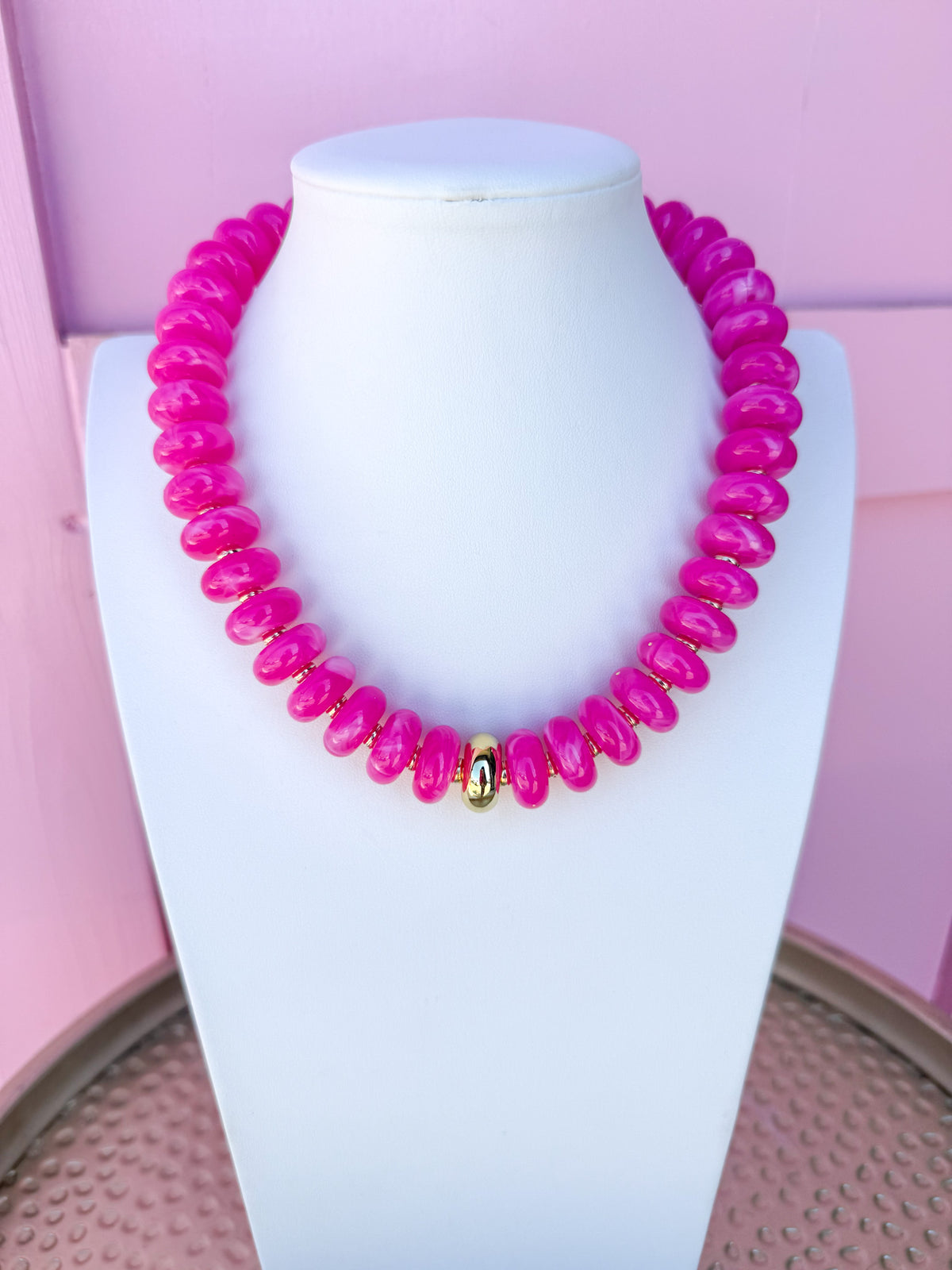 LOVE LEMON LANE | Round Disc Beaded Necklace - 20mm - Pink