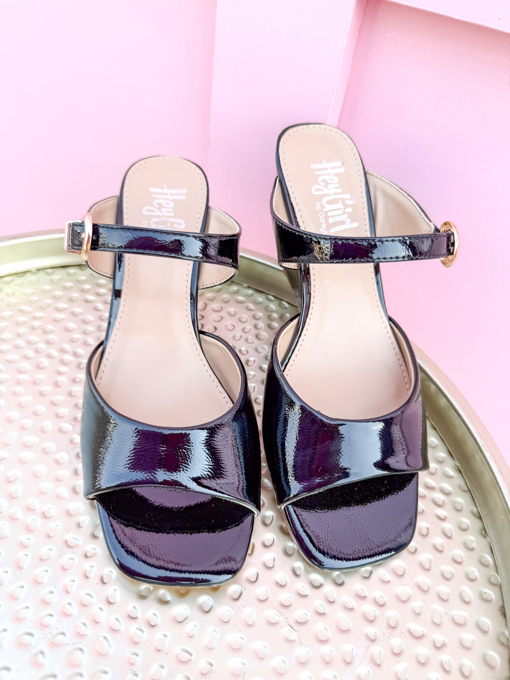 CORKYS | XOXO - Black Patent
