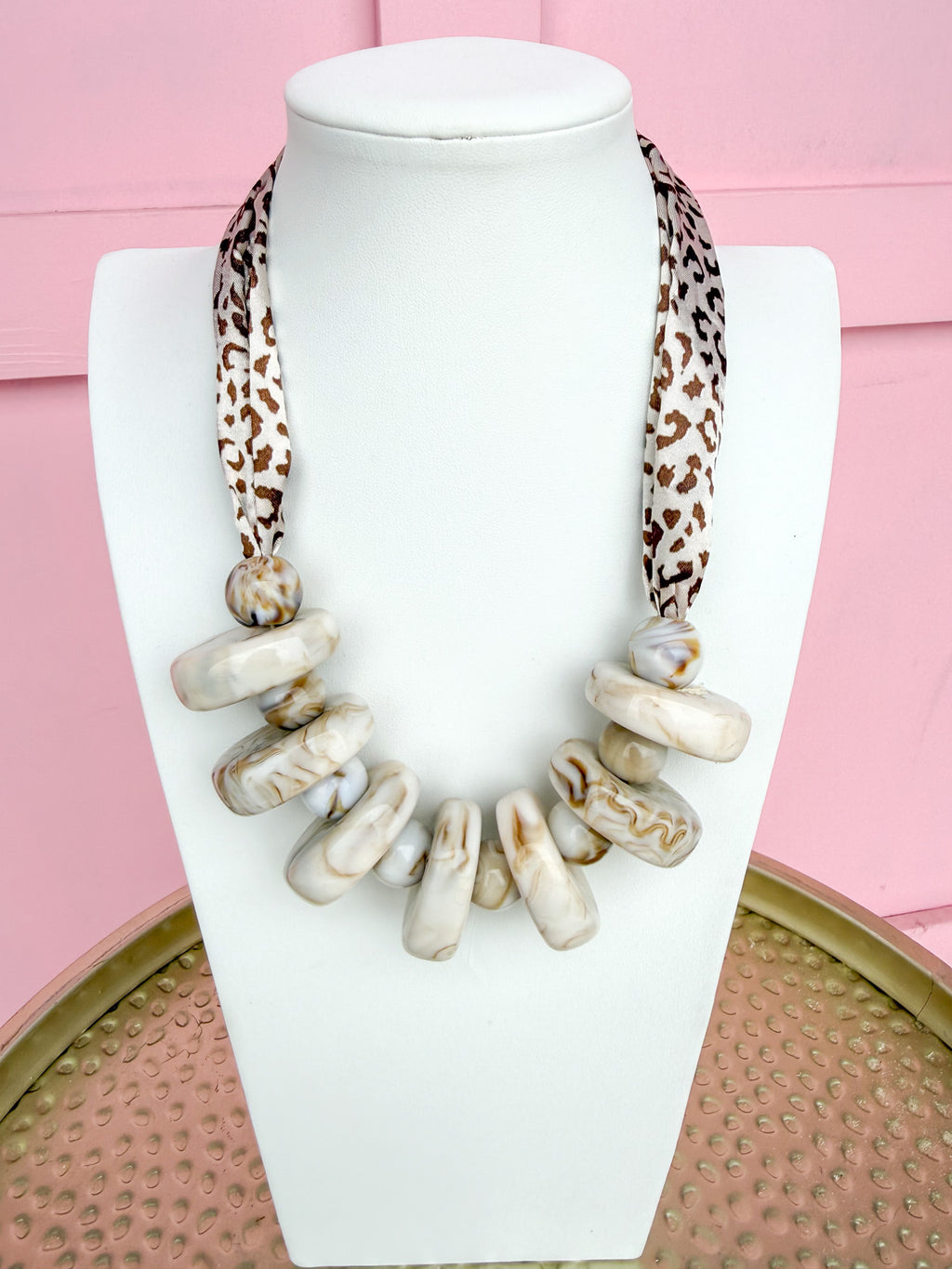 LOVE LEMON LANE | Resin Disc Leopard Statement Necklace - Ivory Tortoise