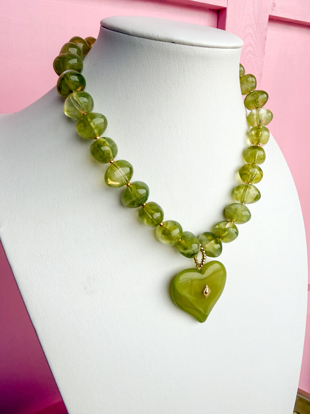 LOVE LEMON LANE | Oval Pebble Beaded Necklace With Heart Pendant - Chartreuse
