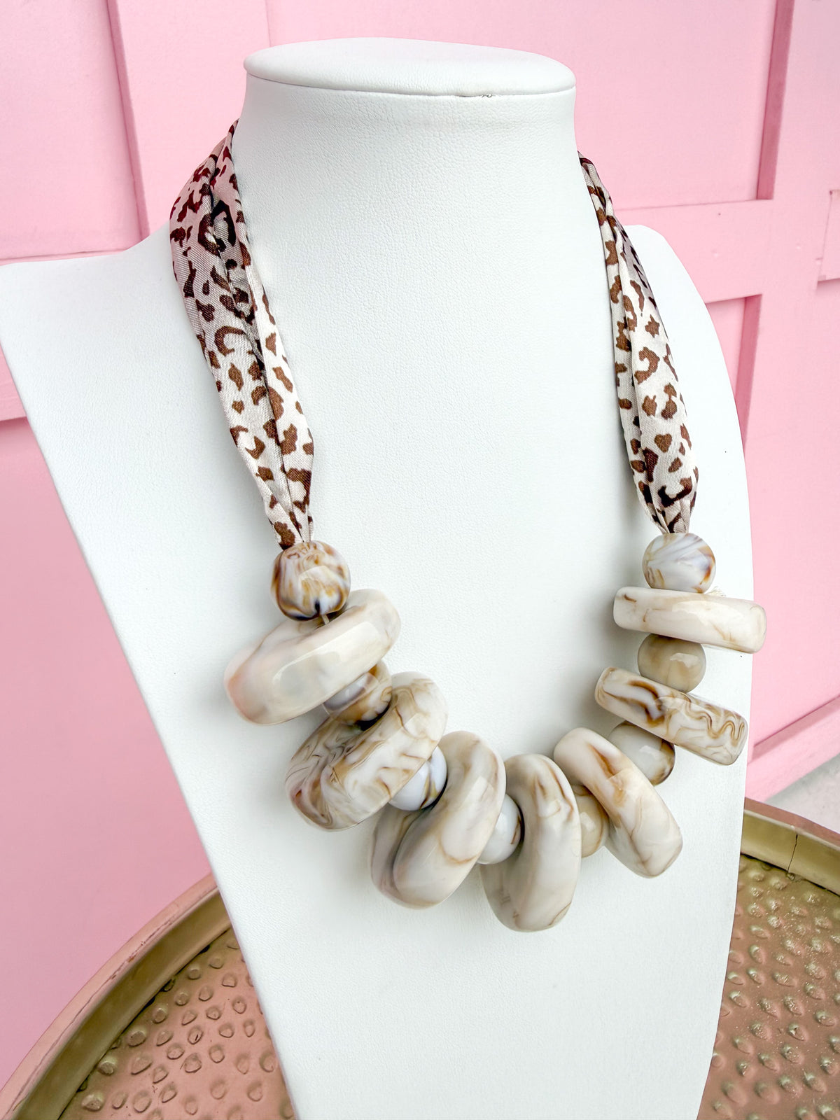 LOVE LEMON LANE | Resin Disc Leopard Statement Necklace - Ivory Tortoise