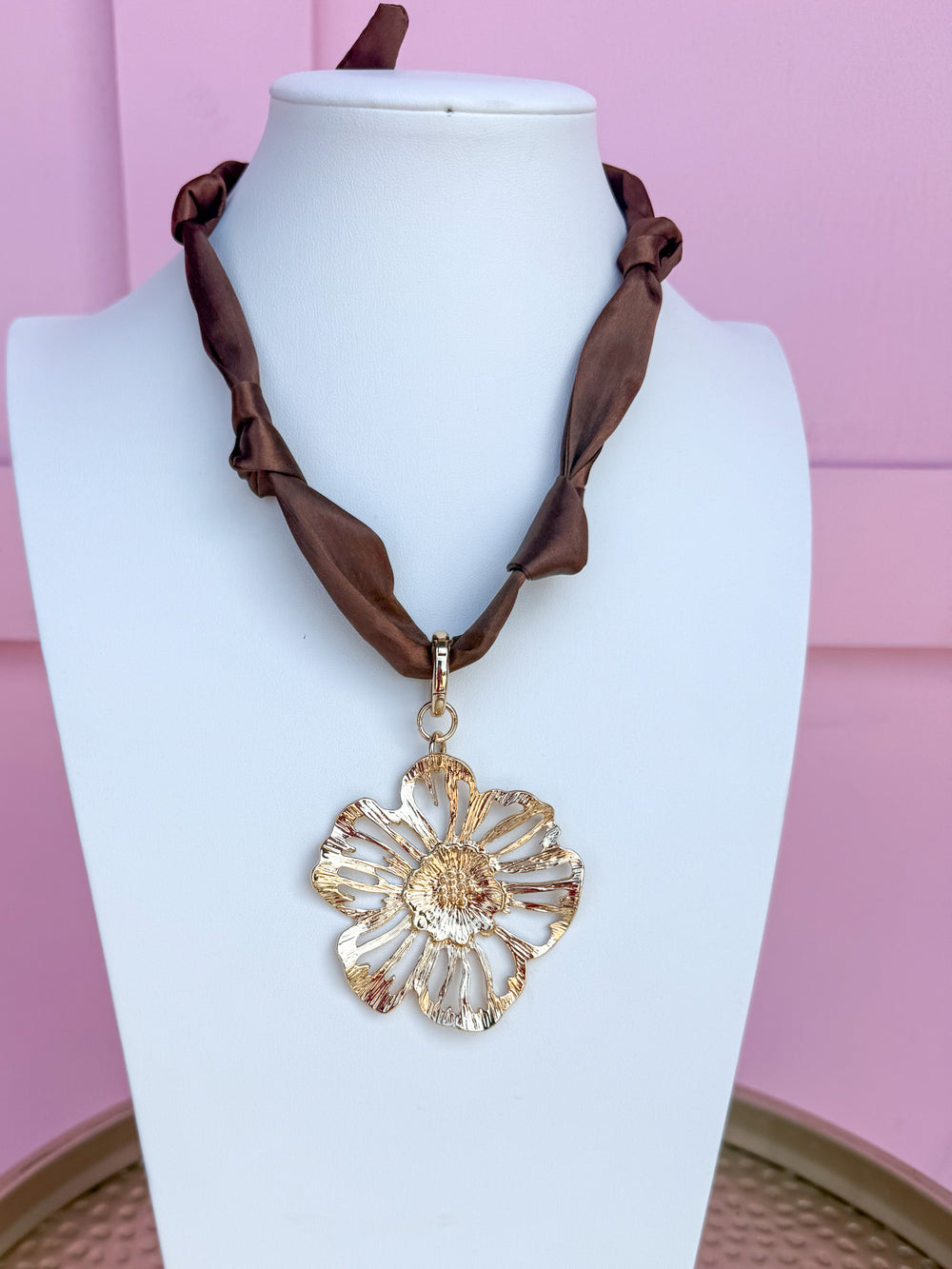 Everlasting Bloom Scarf Necklace - Brown