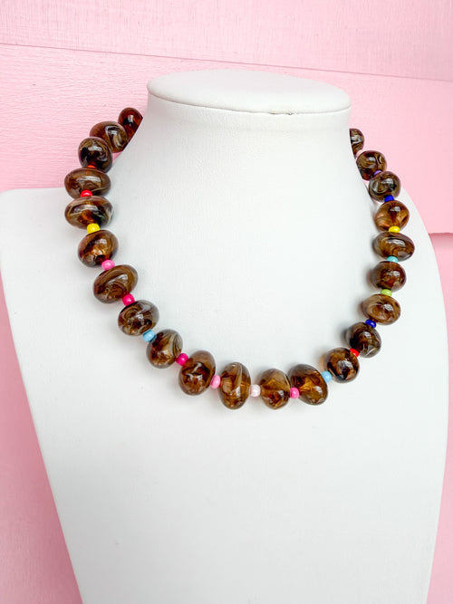 LOVE LEMON LANE | Medium Oval Acrylic Bed Necklace - Tortoise Multi