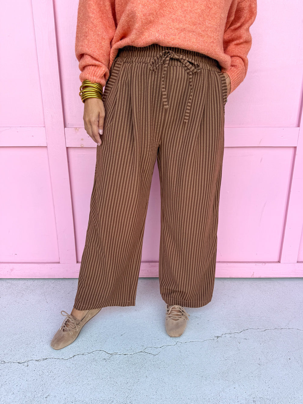 Crinkle & Stripe Wide Leg Pants - Brown