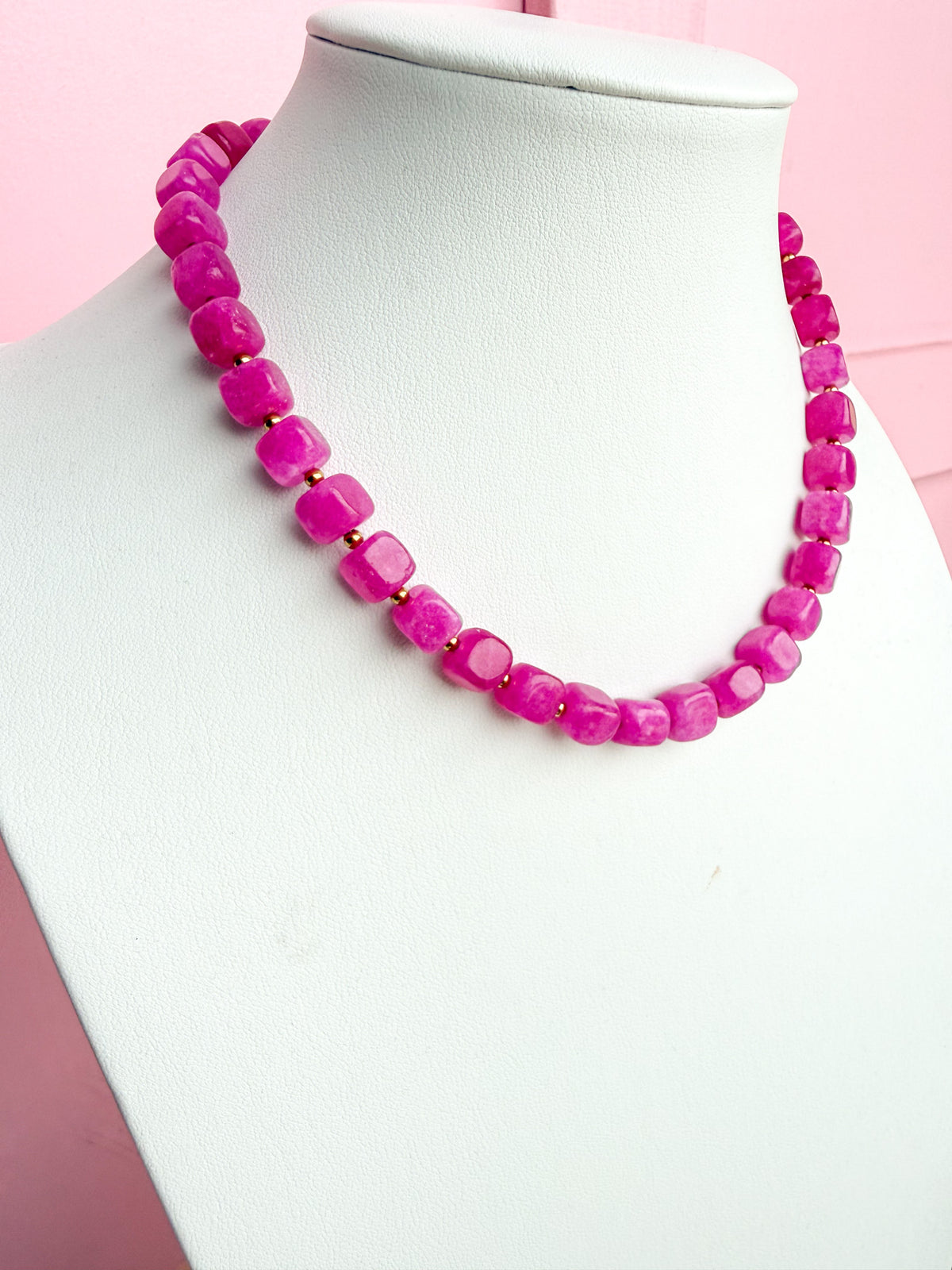 LOVE LEMON LANE | Faceted Square Glass Bead Necklace - Magenta