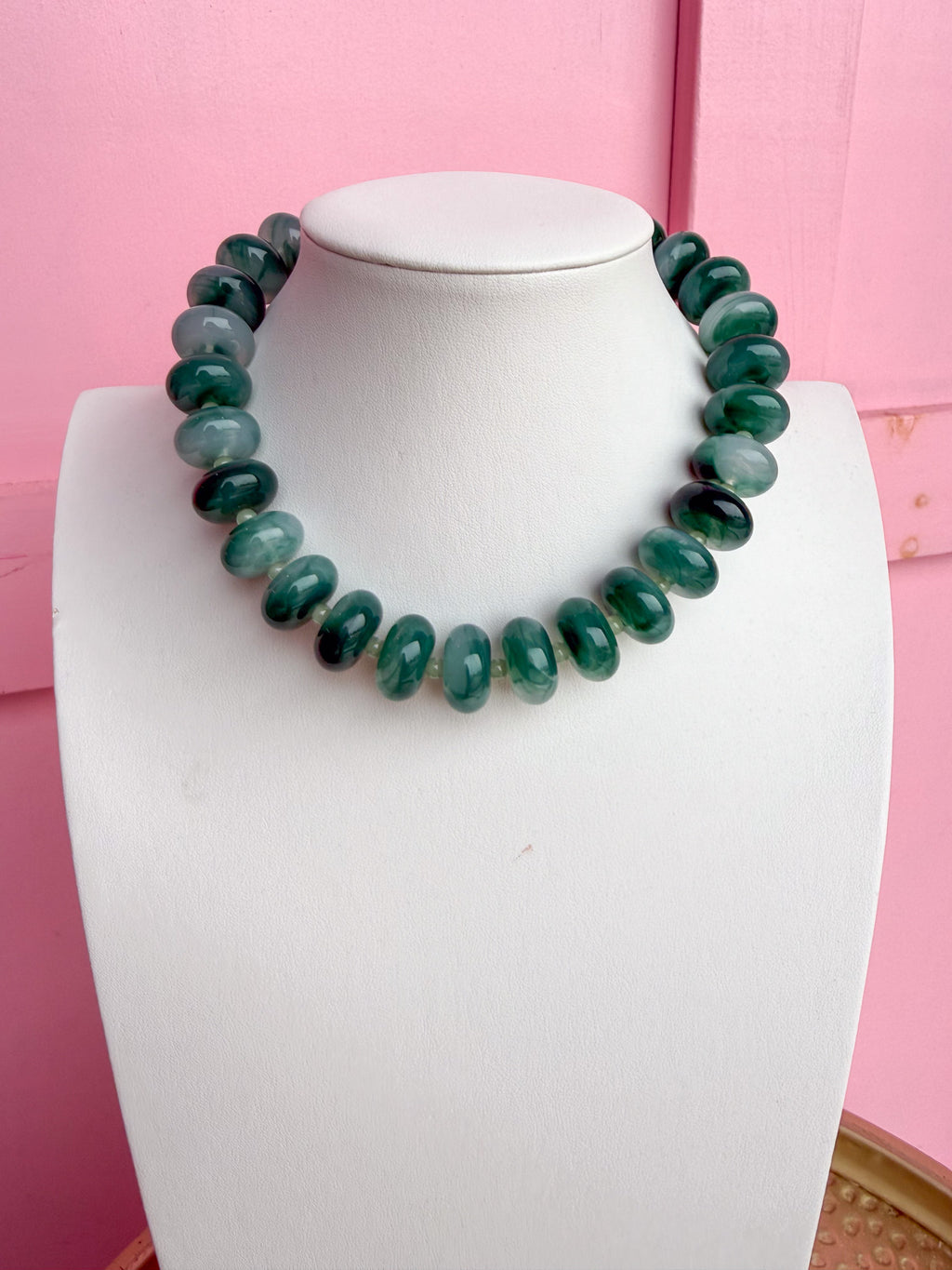 LOVE LEMON LANE | Chunky Marbled Rondelle Necklace - Kelly Green