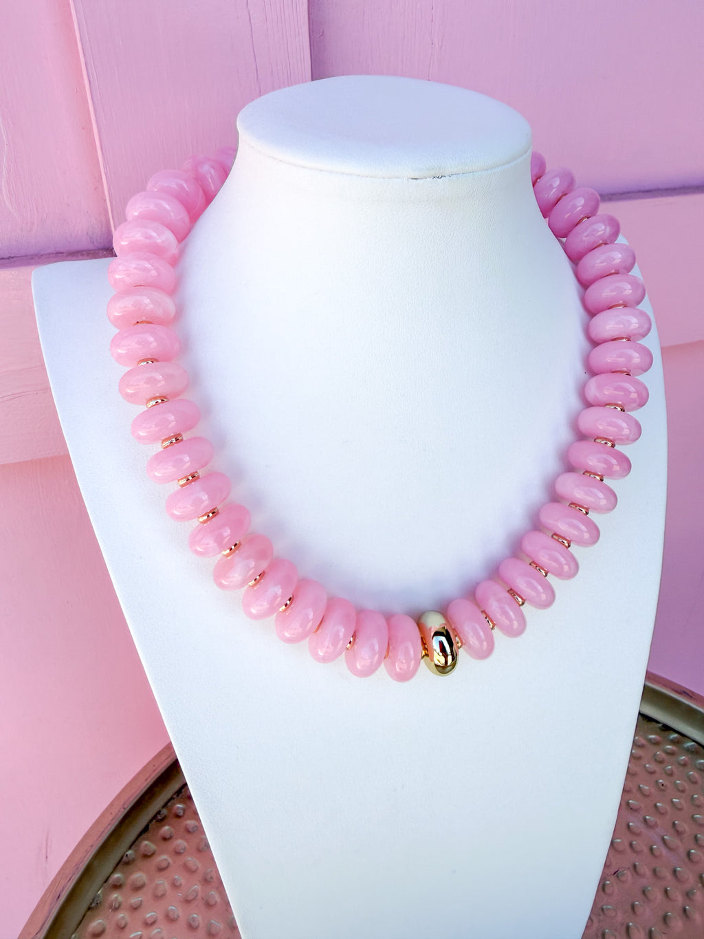 LOVE LEMON LANE | Round Disc Beaded Necklace - 20mm - Light Pink