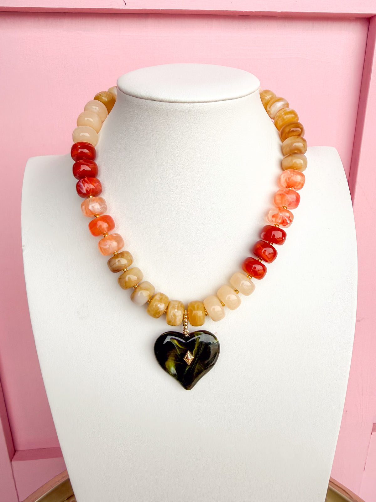 LOVE LEMON LANE | Classic Beaded Necklace With Heart Pendant